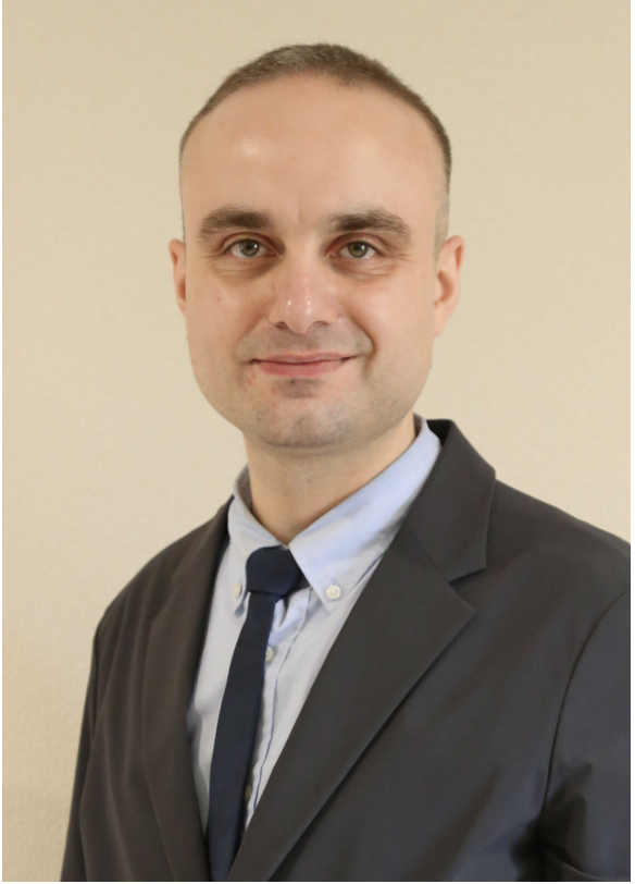 Peter Bera (English, Math)
B.A. Education with English, WSNHiD